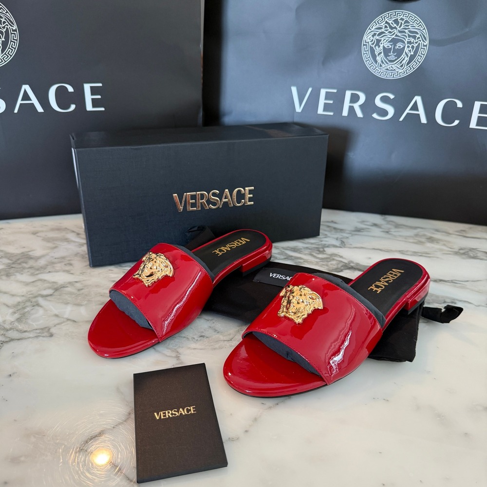 Versace Medusa Biggie Red Patent Leather Flat Slides Sandals Gold Hardware 37 - Picture 4 of 14